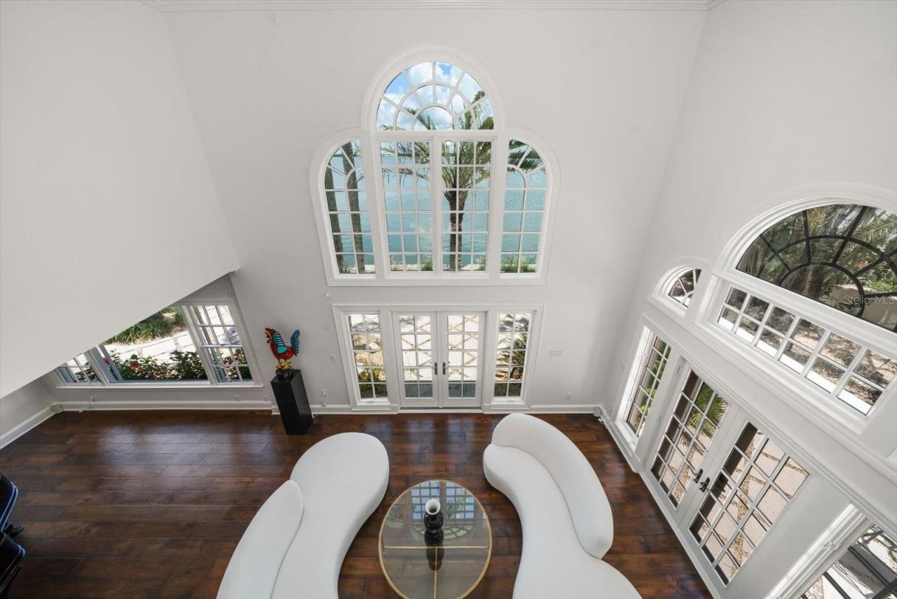 1021 Bay Esplanade, Clearwater Beach, FL 33767 Photo