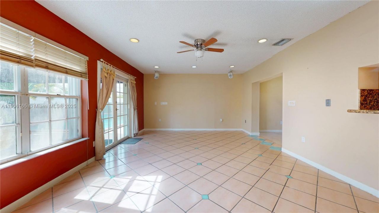 6051 SW 110th Ave, Miami, FL 33173 Photo