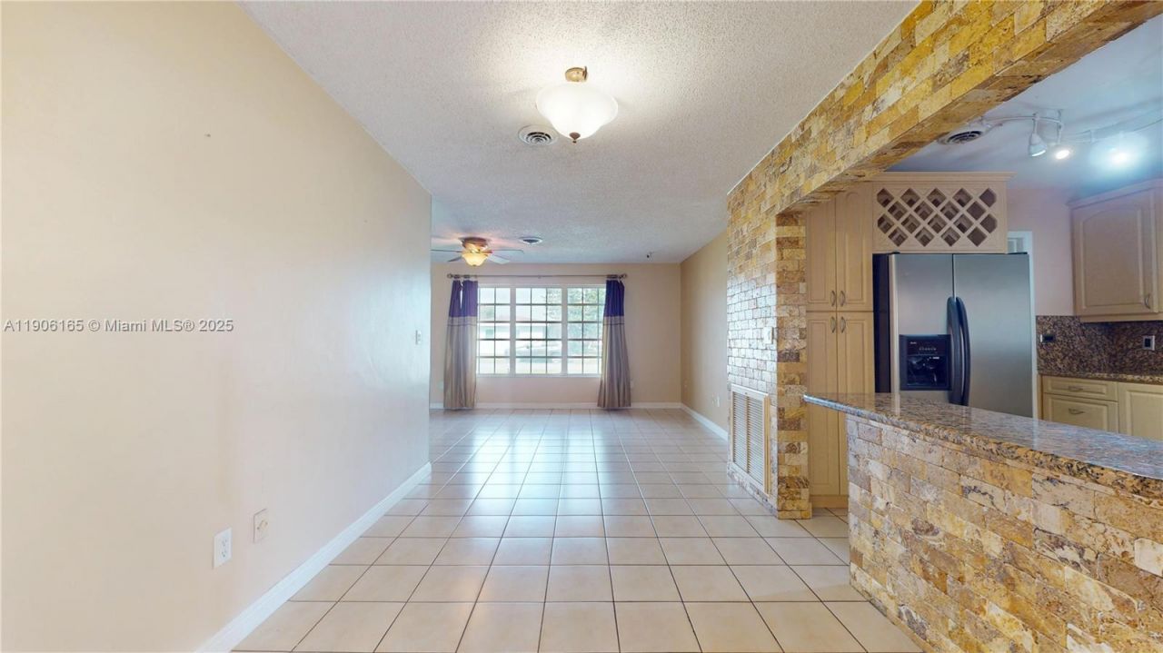 6051 SW 110th Ave, Miami, FL 33173 Photo