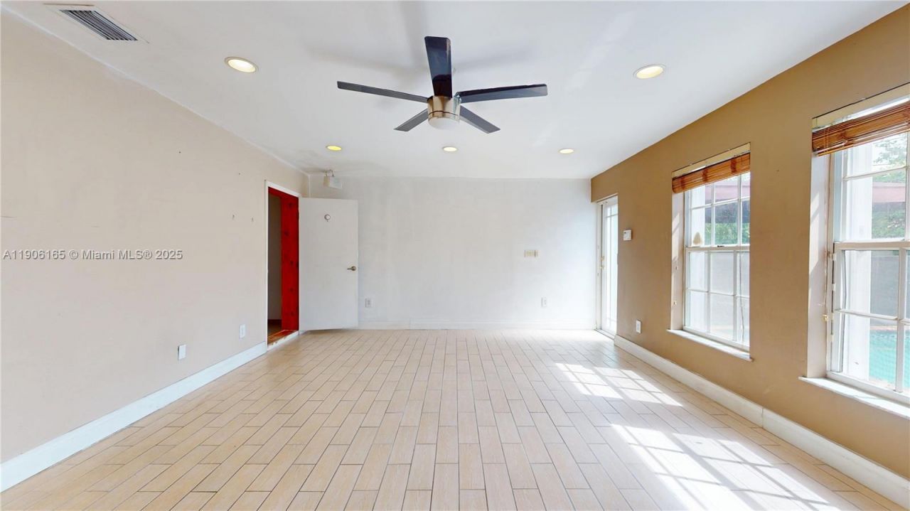 6051 SW 110th Ave, Miami, FL 33173 Photo