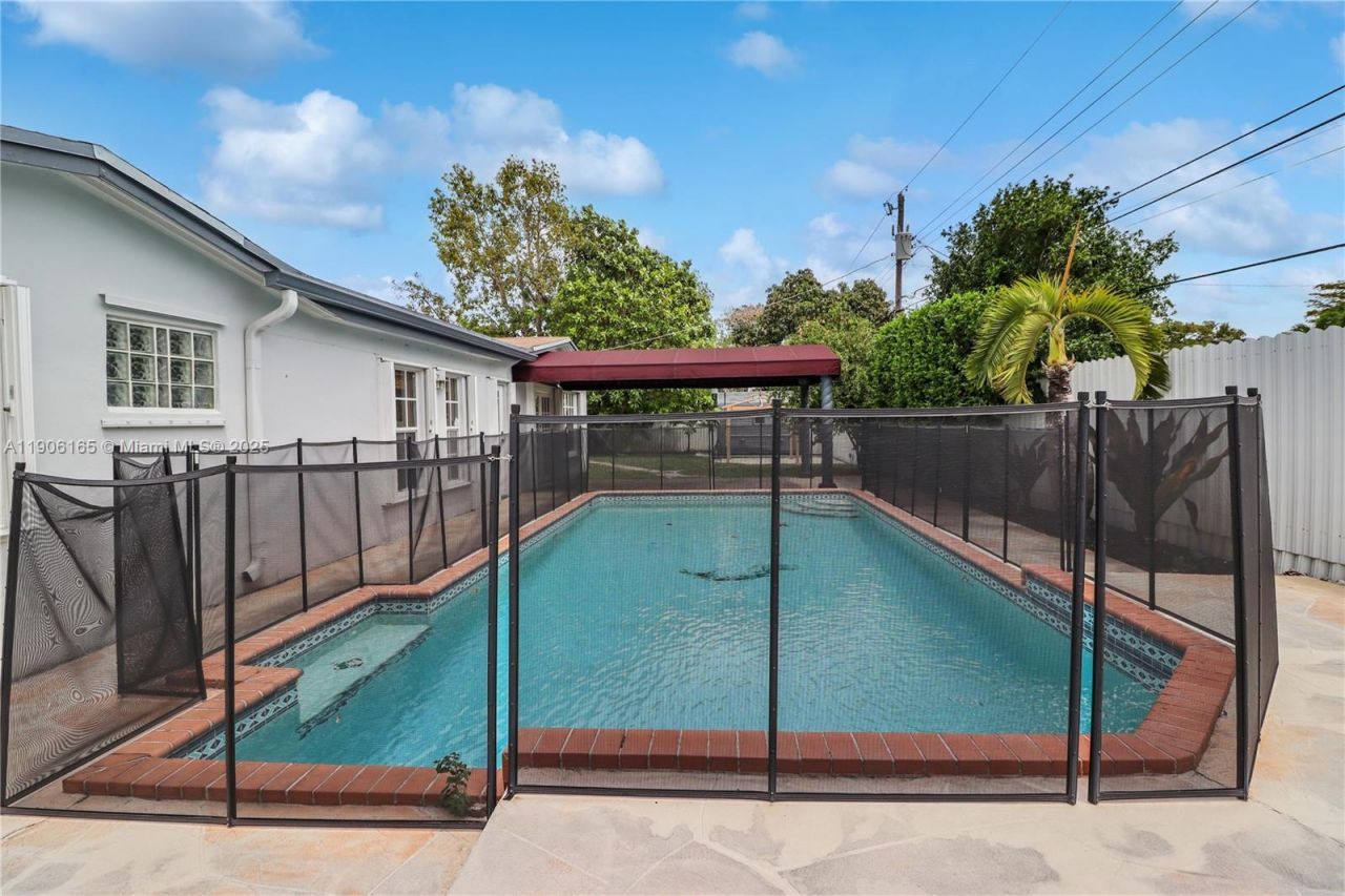 6051 SW 110th Ave, Miami, FL 33173 Photo