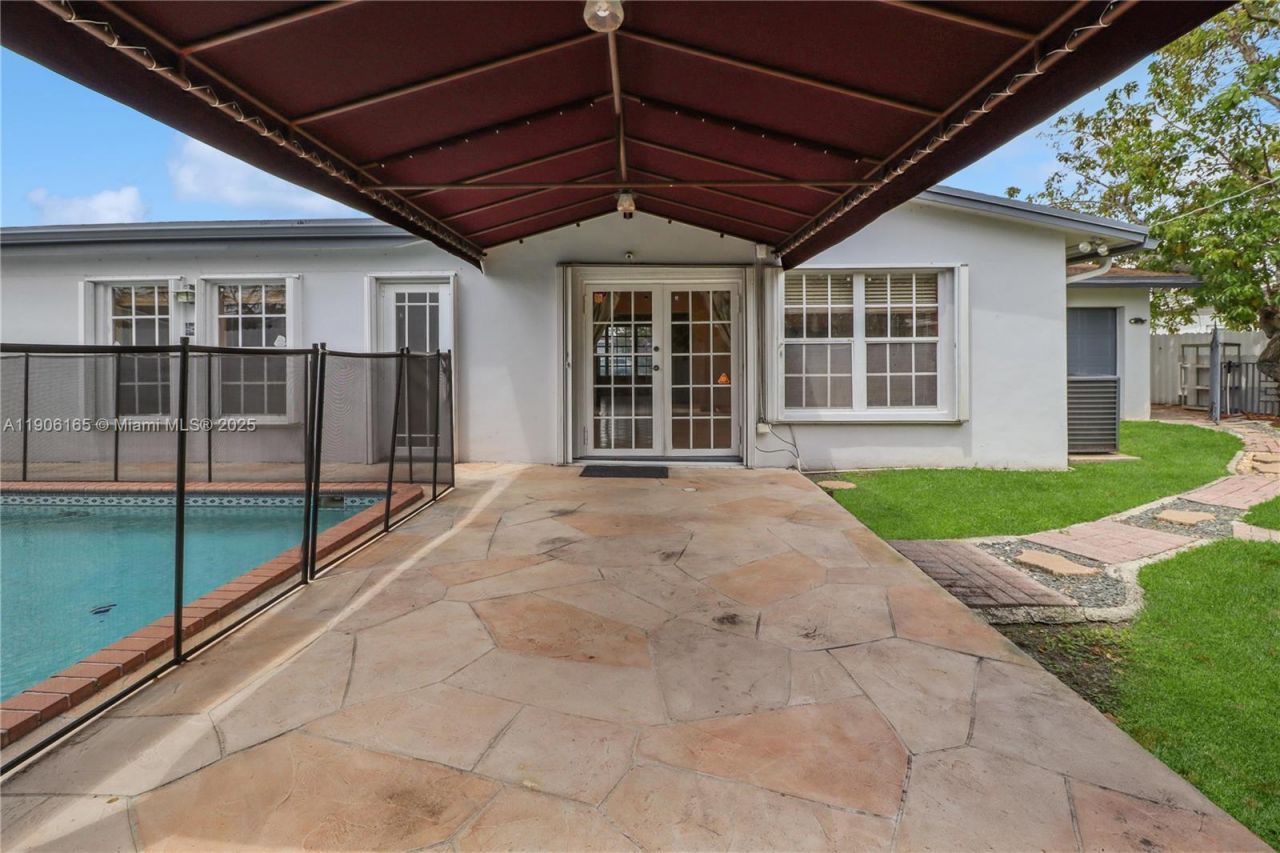 6051 SW 110th Ave, Miami, FL 33173 Photo