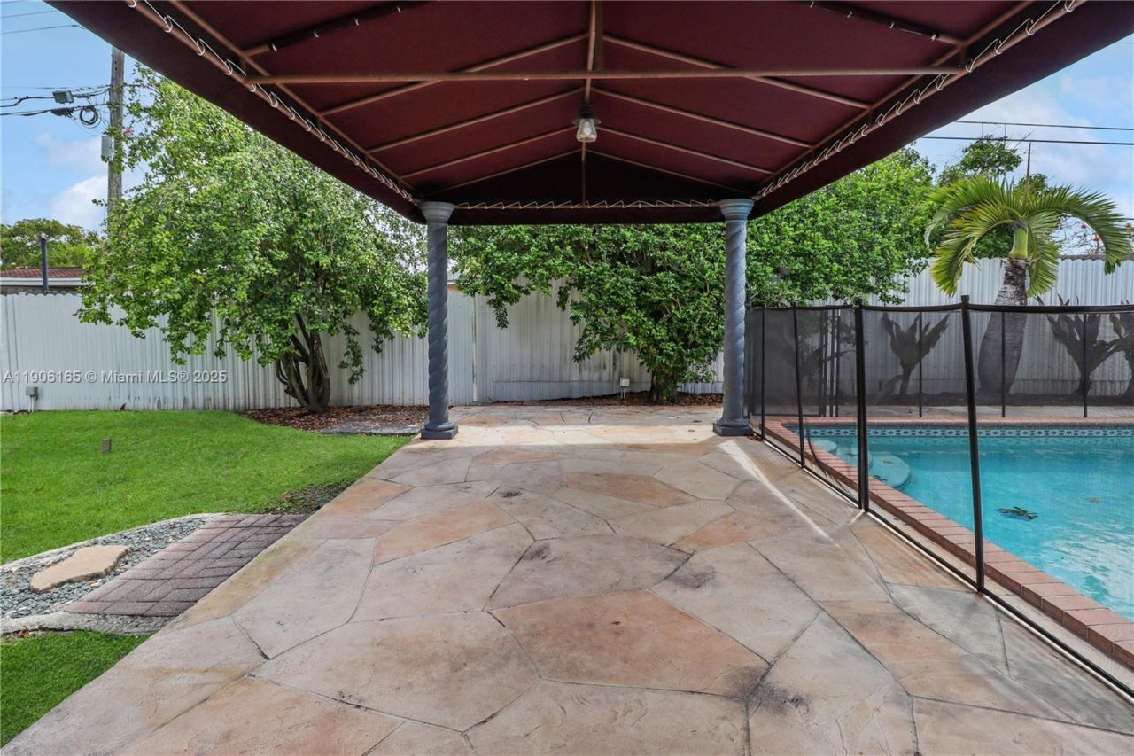 6051 SW 110th Ave, Miami, FL 33173 Photo