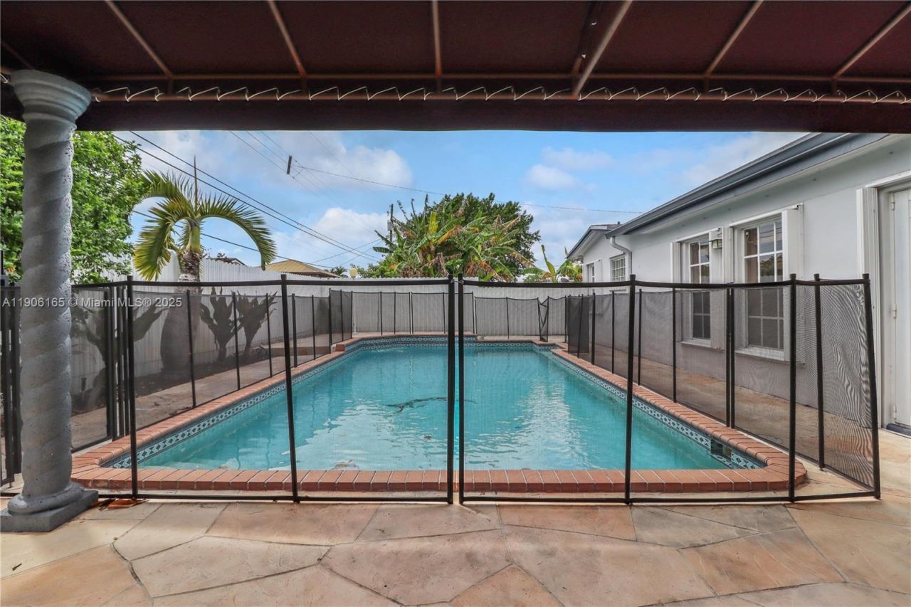 6051 SW 110th Ave, Miami, FL 33173 Photo