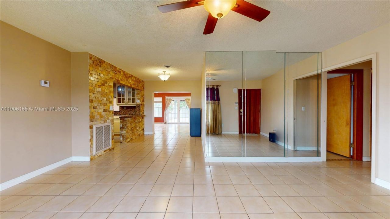 6051 SW 110th Ave, Miami, FL 33173 Photo