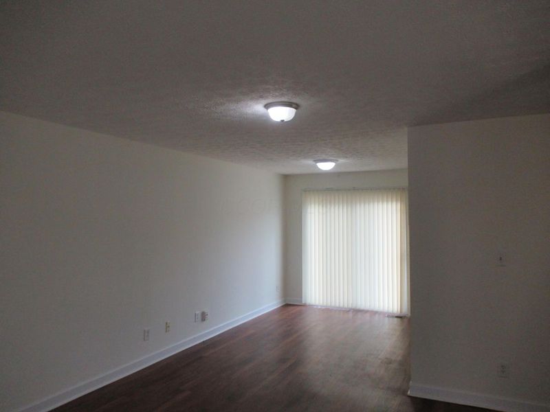 1543 Red Leaf Lane, Columbus, OH 43223 Photo 9