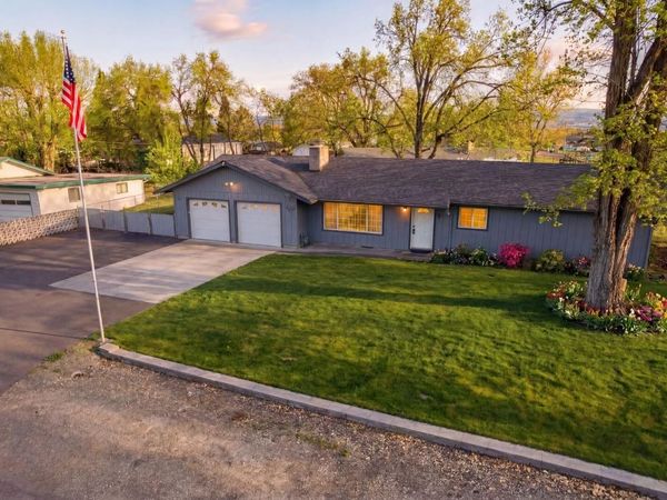 3220 Freeland Road, Central Point, OR 97502