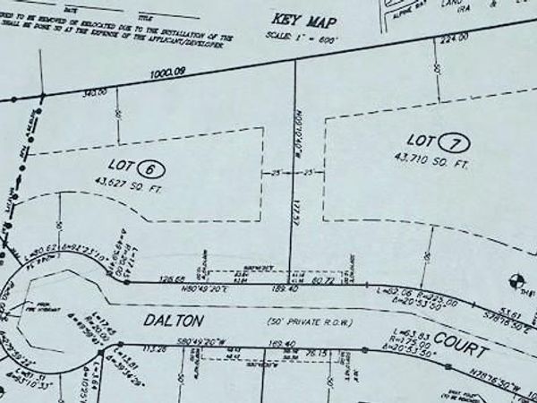 7 Dalton Court, Huntington Station, NY 11746