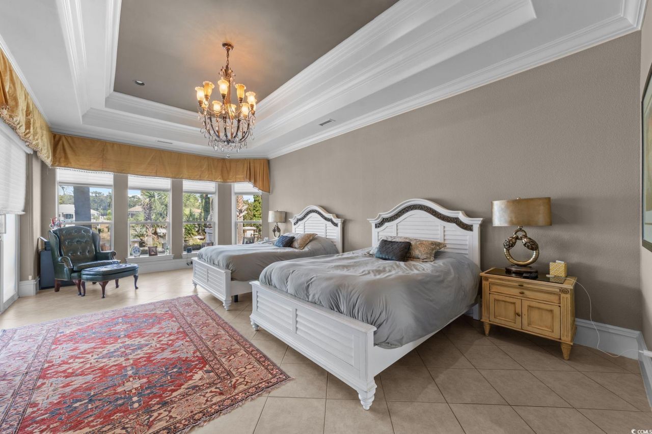 9235 Marina Pkwy. Photo 14