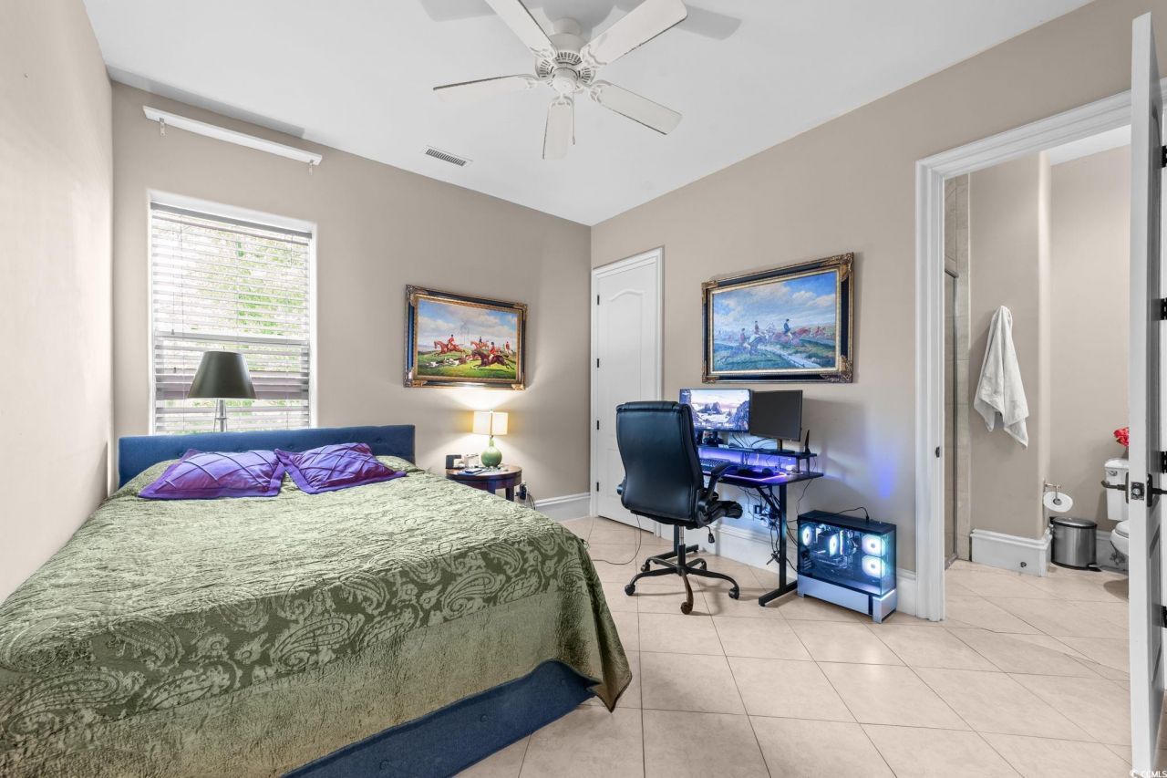 9235 Marina Pkwy. Photo 26