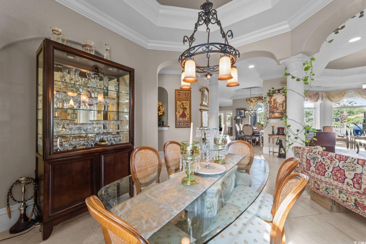 9235 Marina Pkwy. Photo 6