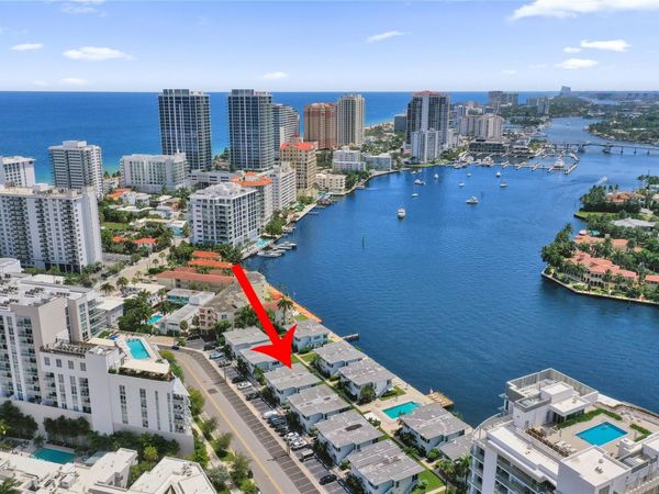 425 Bayshore Drive, Unit 2, Fort Lauderdale, FL 33304