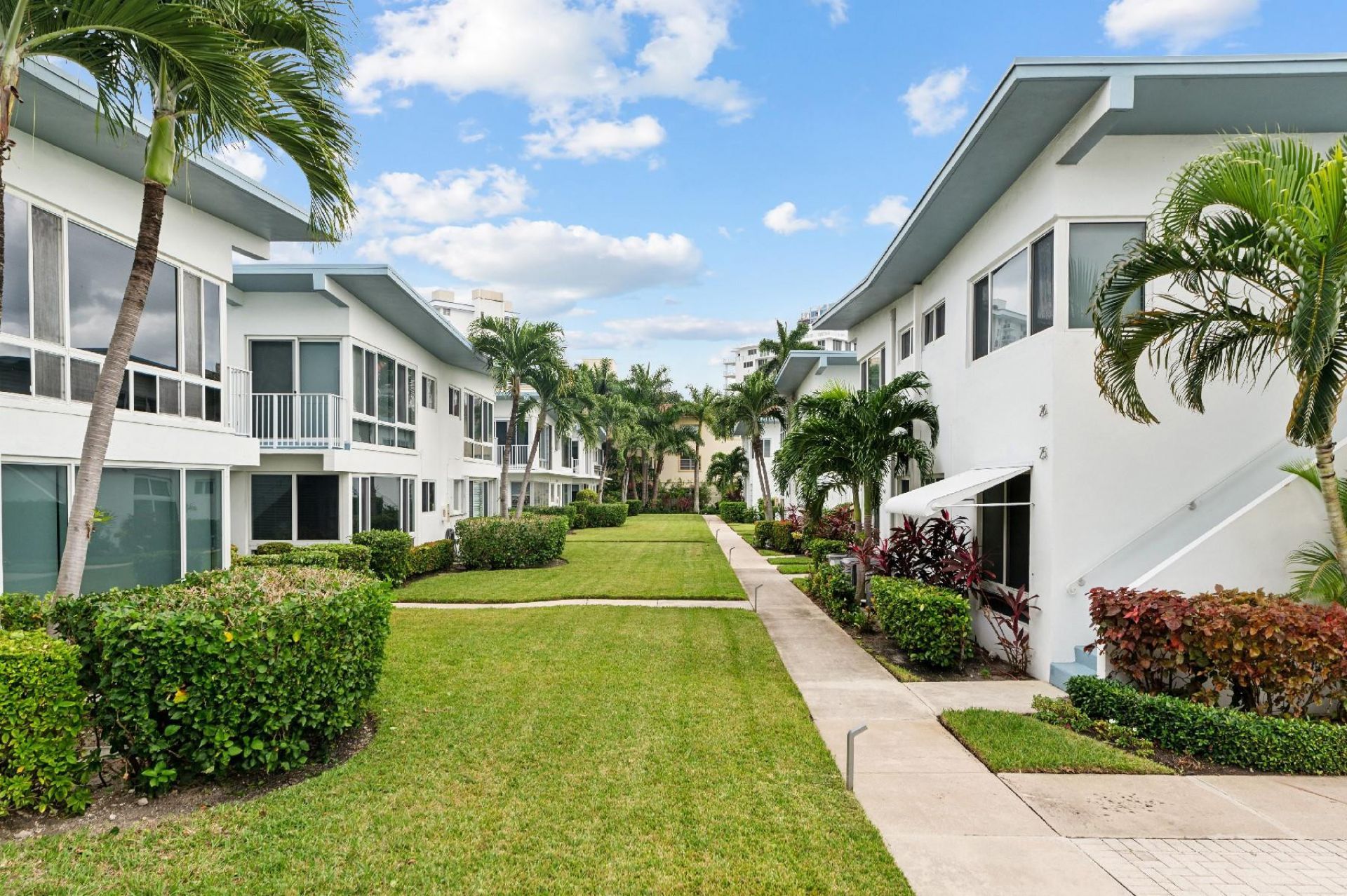 425 Bayshore Drive, Unit 2, Fort Lauderdale, FL 33304 Photo