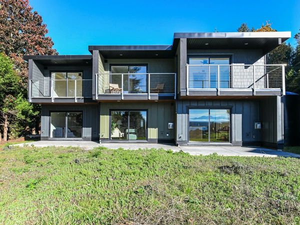 4305 Shingle Spit Rd, Unit 211, Hornby Island, BC V0R 1Z0