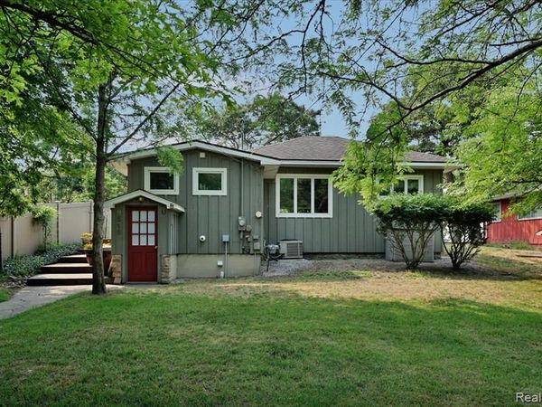 9515 Point Charities Avenue, Caseville Twp, MI 48755