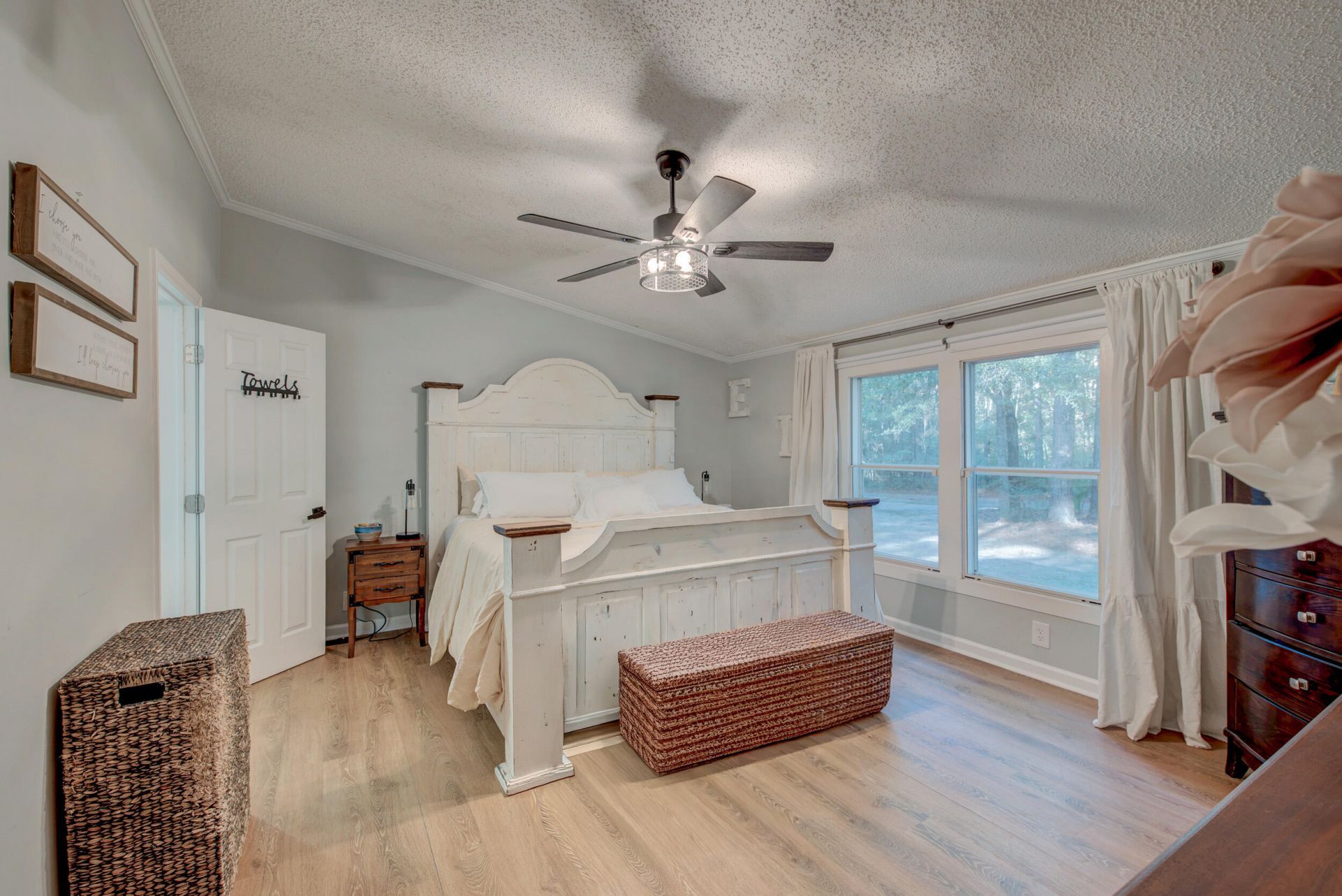 7271 George Washington Lane Photo 15