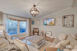 7271 George Washington Lane photo 4