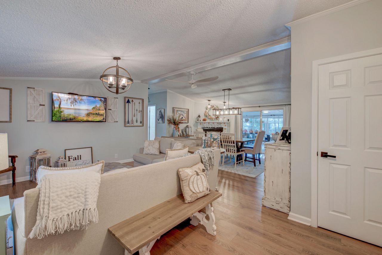 7271 George Washington Lane Photo 34