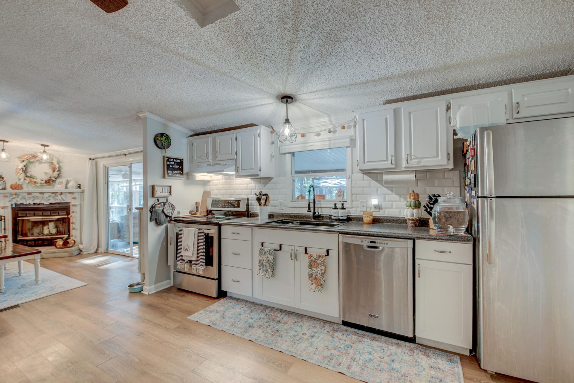 7271 George Washington Lane Photo 38