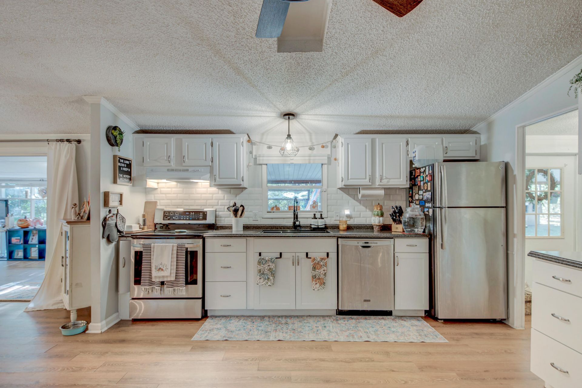 7271 George Washington Lane Photo 39