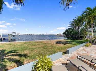 1710 POINT PLEASANT AVENUE W, BRADENTON, FL 34205