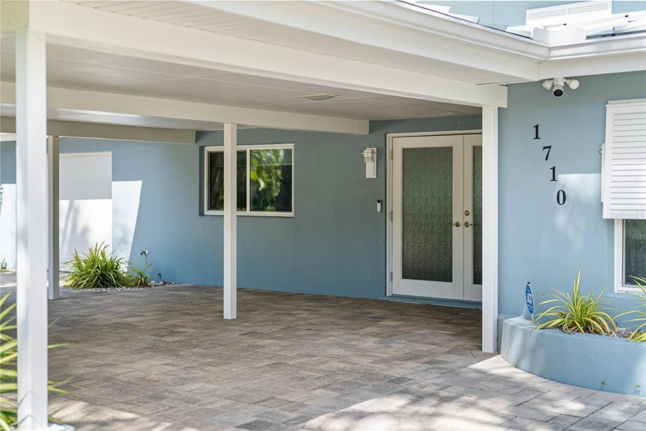 1710 Point Pleasant Avenue W, Bradenton, FL 34205 Photo