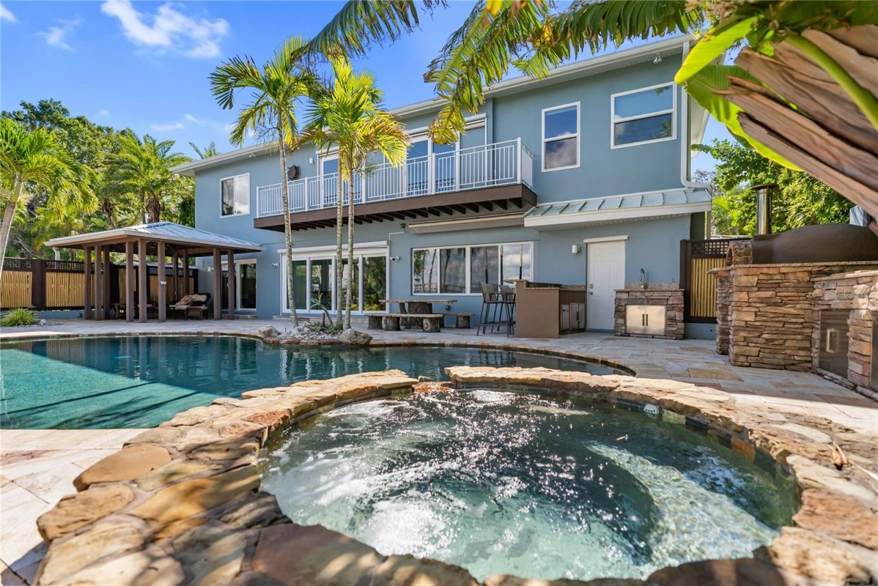 1710 Point Pleasant Avenue W, Bradenton, FL 34205 Photo