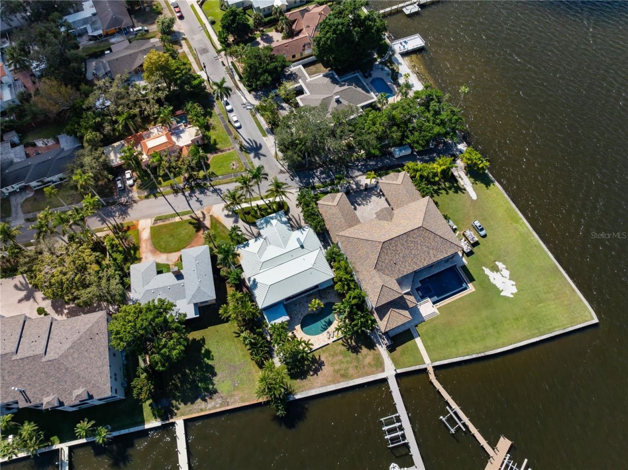 1710 Point Pleasant Avenue W, Bradenton, FL 34205 Photo