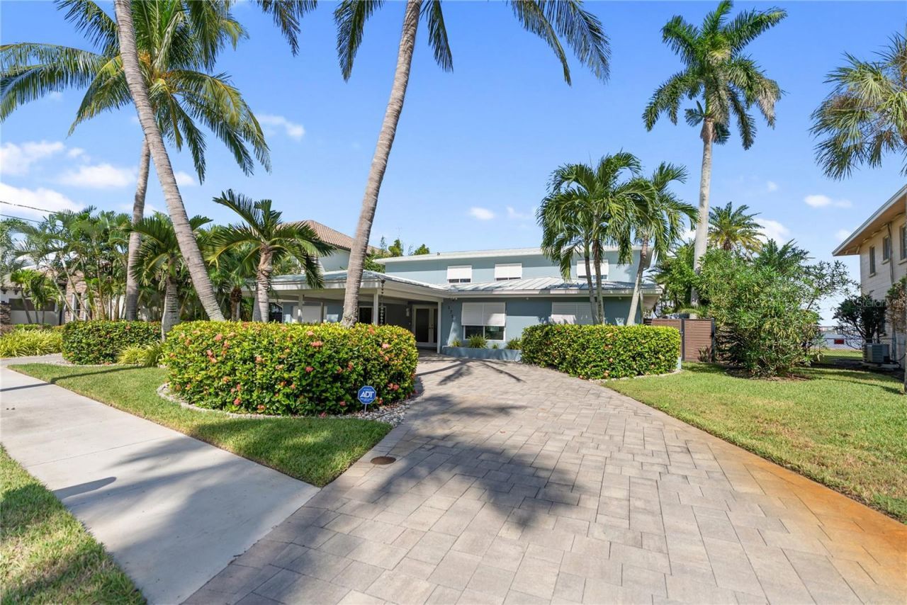 1710 Point Pleasant Avenue W, Bradenton, FL 34205 Photo