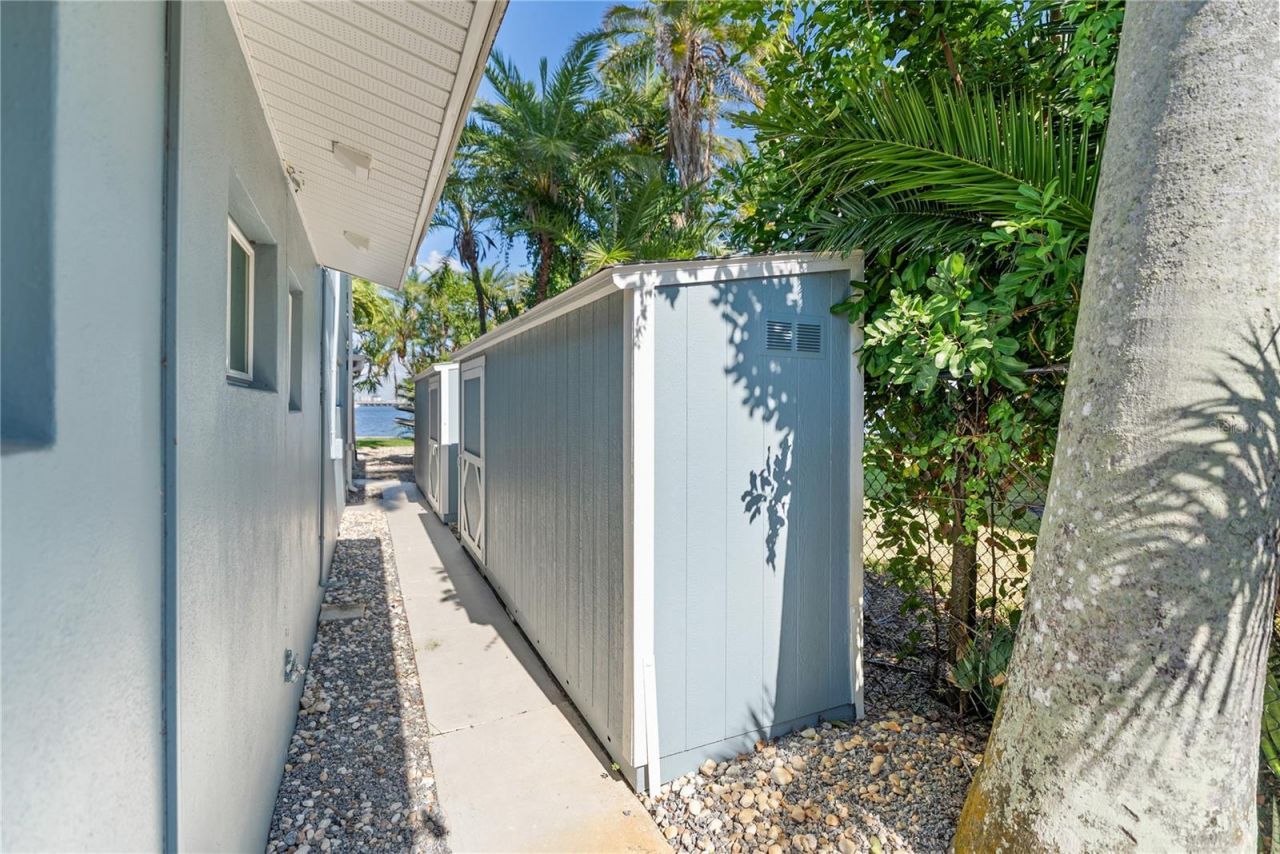 1710 Point Pleasant Avenue W, Bradenton, FL 34205 Photo