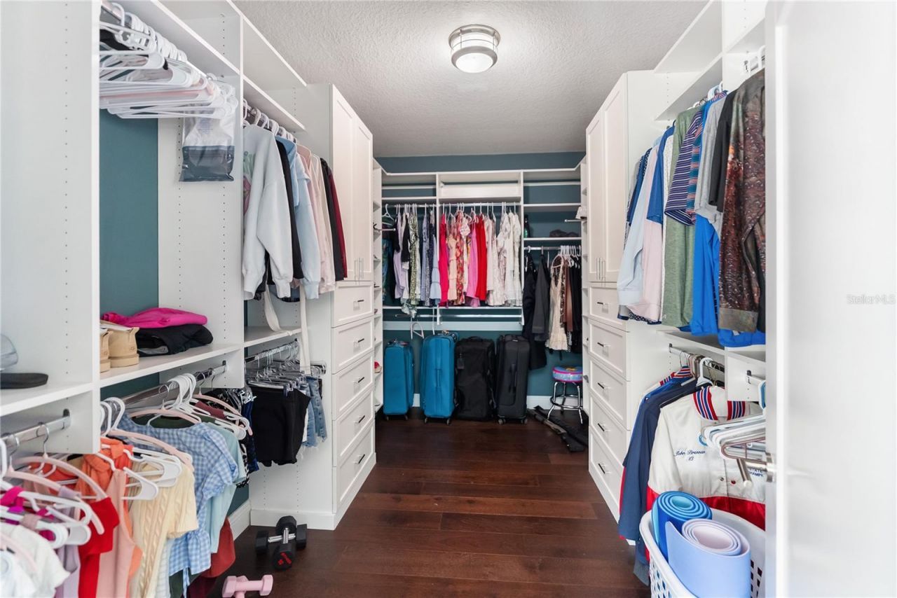 1710 Point Pleasant Avenue W, Bradenton, FL 34205 Photo