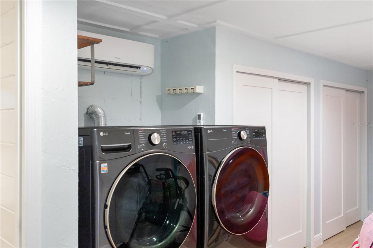 1710 Point Pleasant Avenue W, Bradenton, FL 34205 Photo