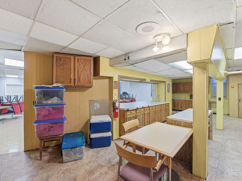 4256 Hamilton Avenue, Cincinnati, OH 45223 Photo 20