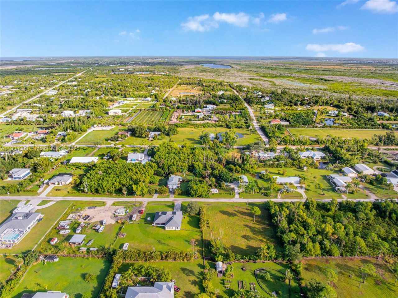 4689 Woodstock Rd, Saint James City, FL 33956 Photo