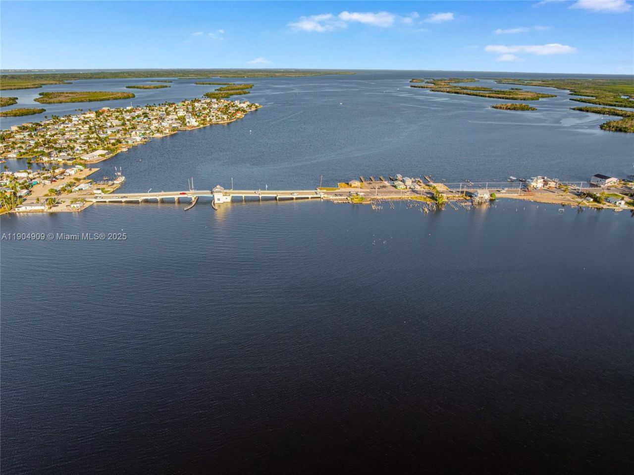 4689 Woodstock Rd, Saint James City, FL 33956 Photo