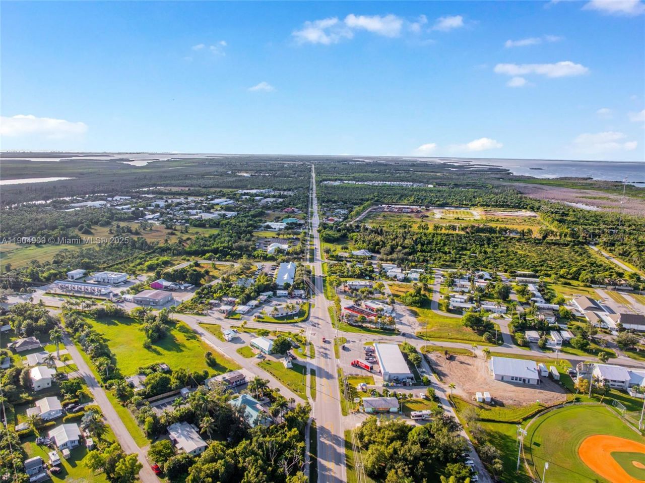 4689 Woodstock Rd, Saint James City, FL 33956 Photo