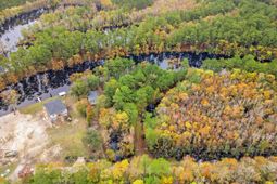 275 Waccamaw River Dr. photo 4