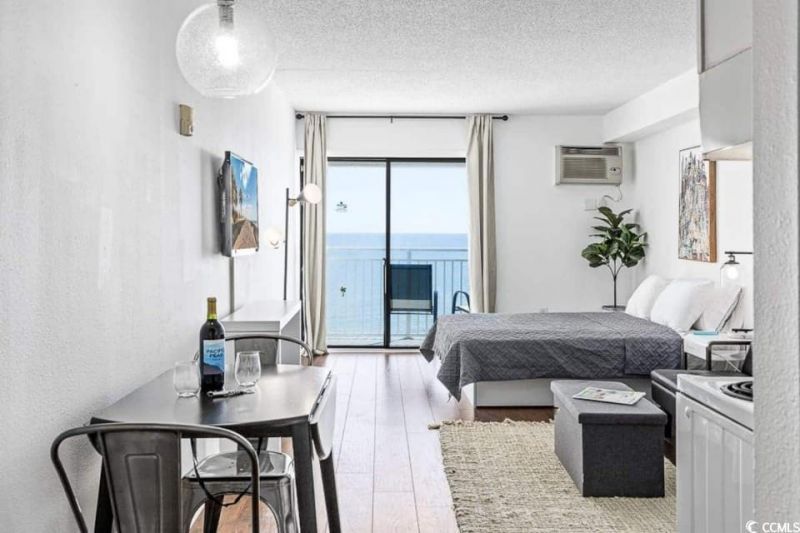 1207 S Ocean Blvd. S Photo 3