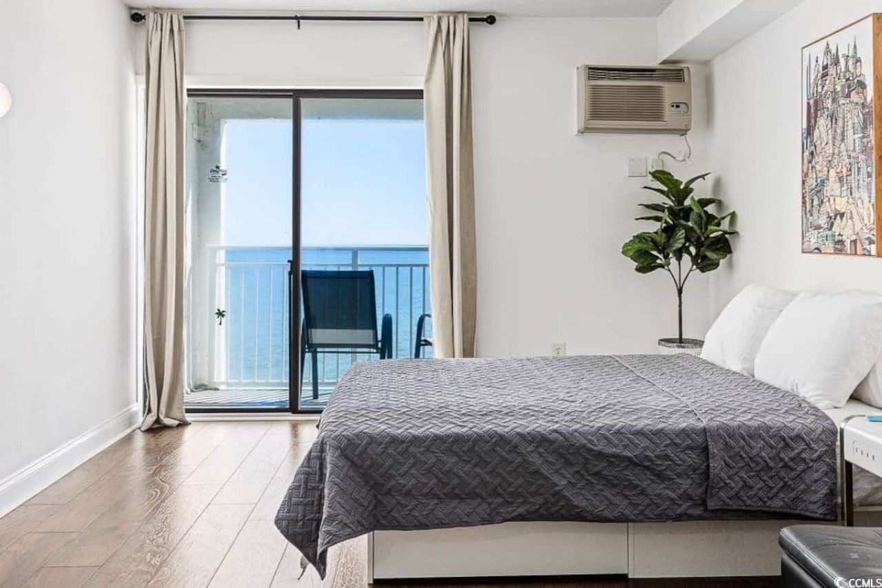 1207 S Ocean Blvd. S Photo 4