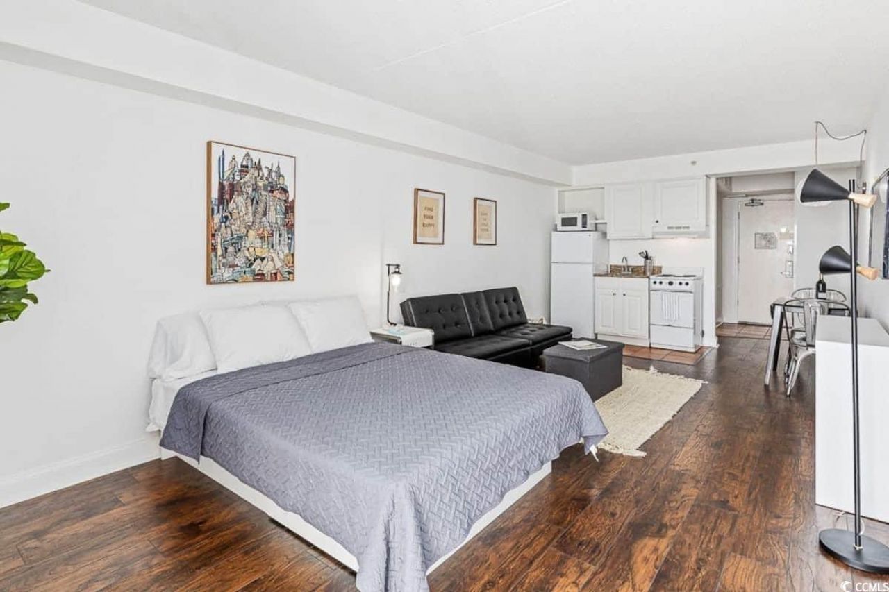 1207 S Ocean Blvd. S Photo 8