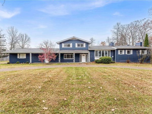 1752 Marwell Boulevard, Hudson, OH 44236