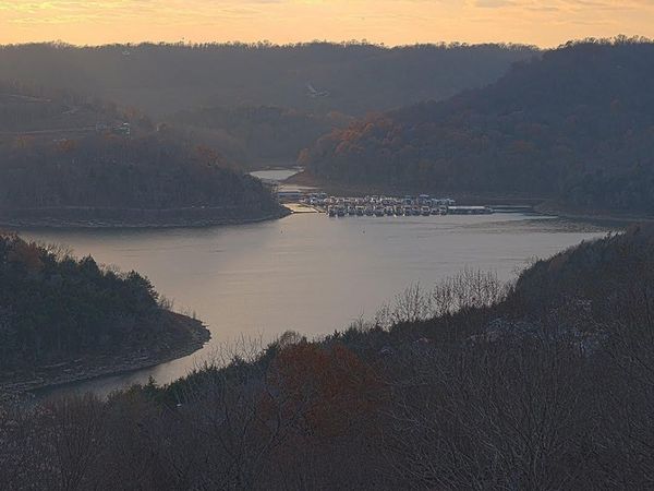 320 Seaton Dr, Smithville, TN 37166