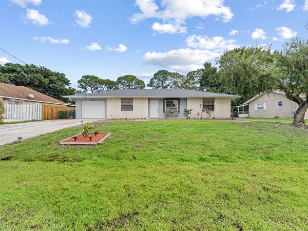 515 NW Twylite Terrace, Port St. Lucie, FL 34983