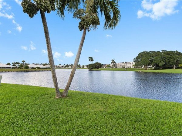 233 Rio Vista Circle, Atlantis, FL 33462