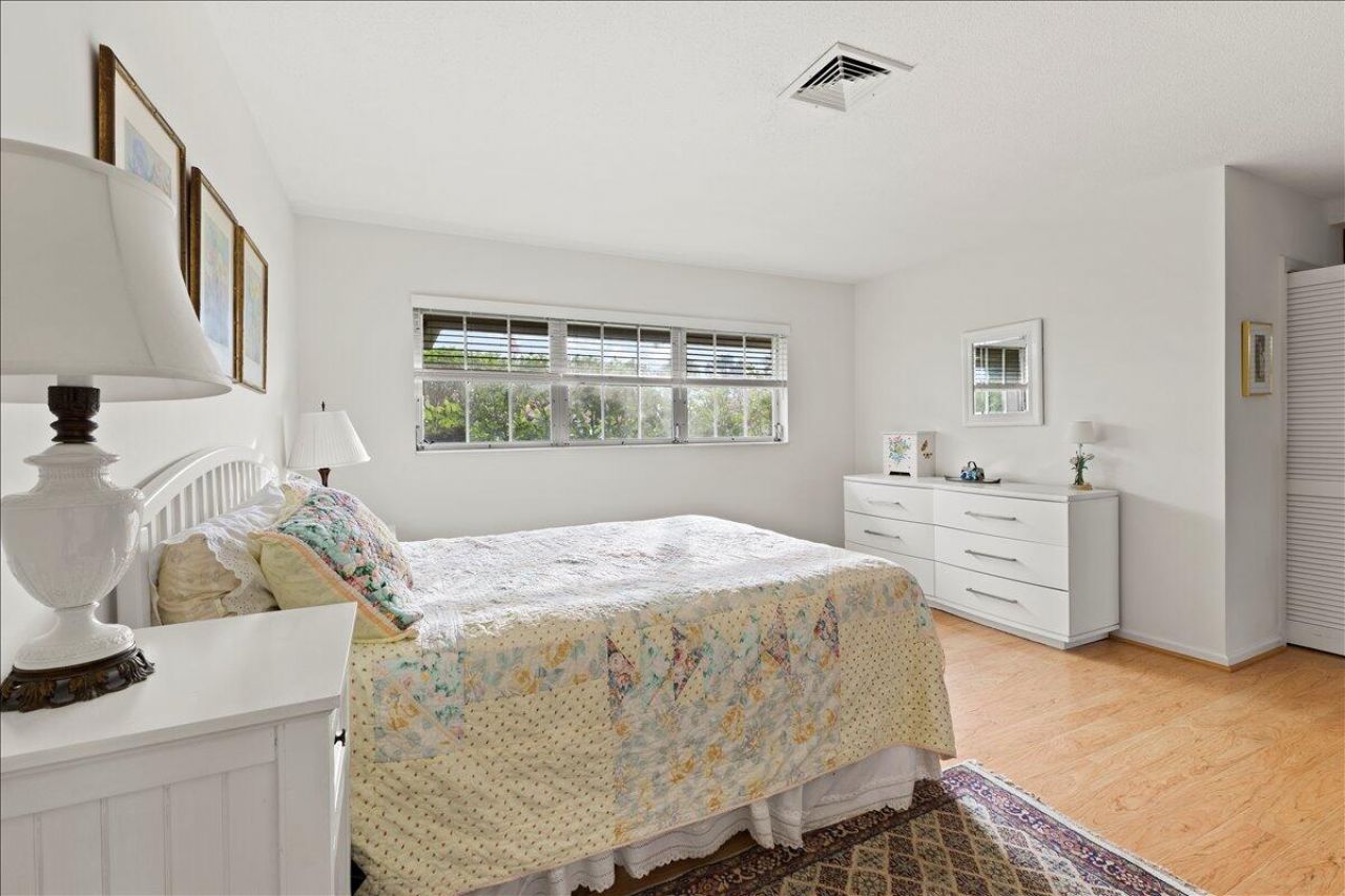 233 Rio Vista Circle, Atlantis, FL 33462 Photo