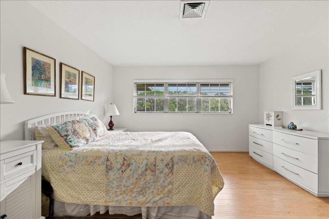 233 Rio Vista Circle, Atlantis, FL 33462 Photo