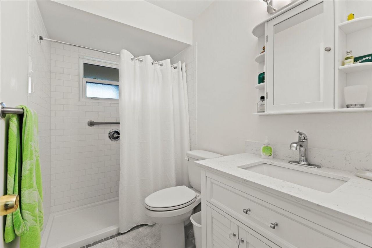 233 Rio Vista Circle, Atlantis, FL 33462 Photo