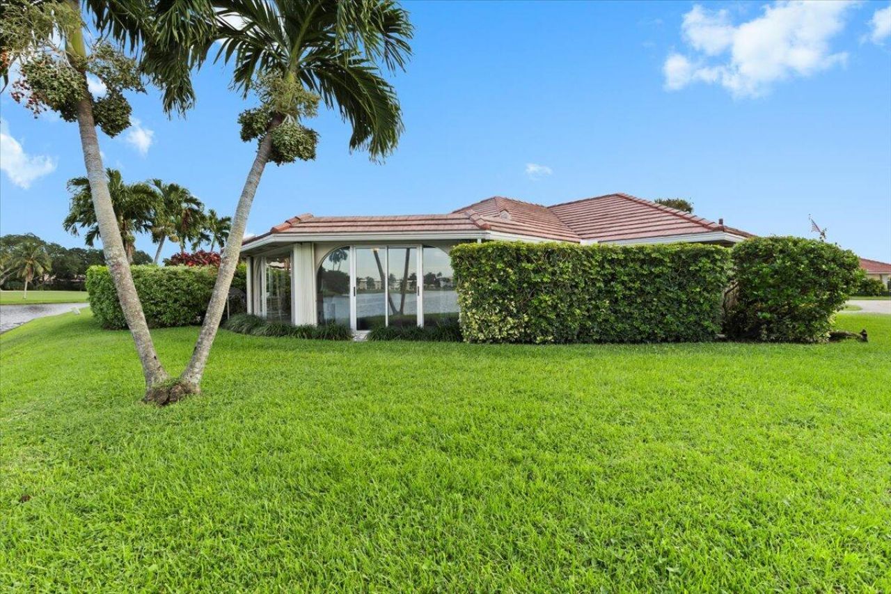 233 Rio Vista Circle, Atlantis, FL 33462 Photo