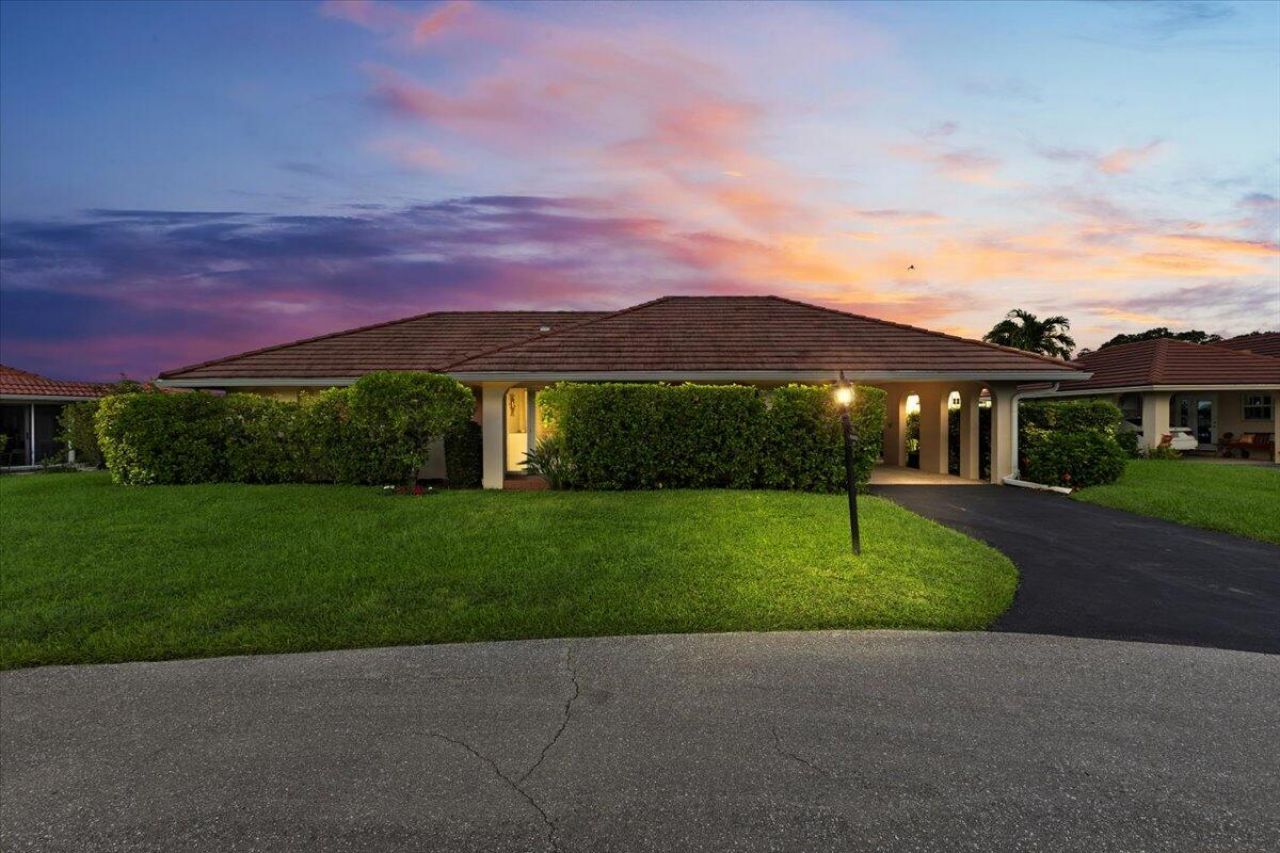 233 Rio Vista Circle, Atlantis, FL 33462 Photo