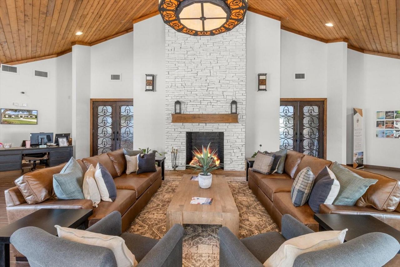 3255 N Pinelake Village Point, Lecanto, FL 34461 Photo